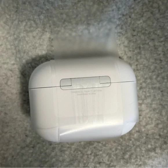 Apple AirPods Pro in White